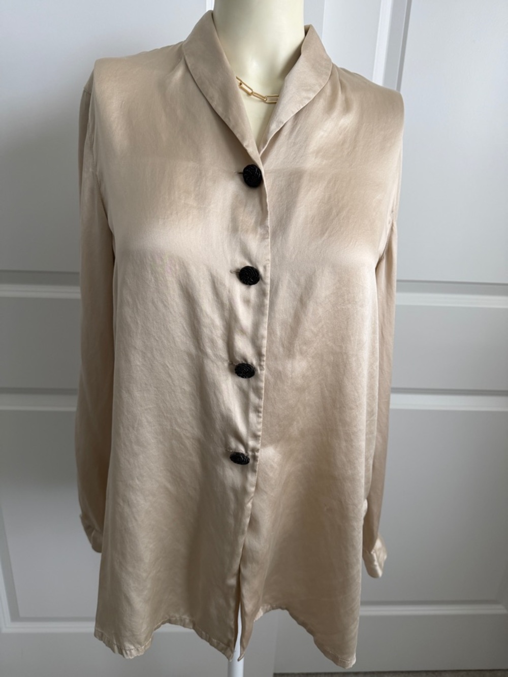 Seta Studio Statement Vintage 100%  Silk Blouse-Luxe Button Detail-Size M